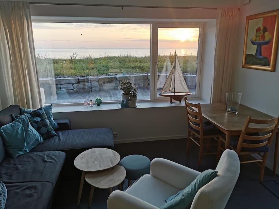 Beach Front Appartments In Design Eco-Villa Ulsteinvik Exterior foto