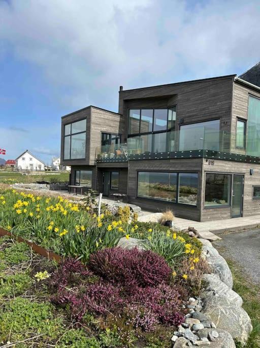 Beach Front Appartments In Design Eco-Villa Ulsteinvik Exterior foto
